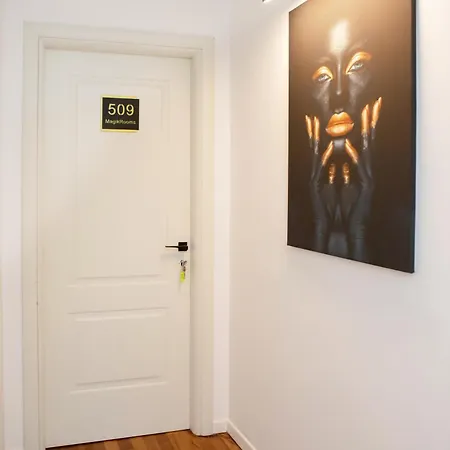 Magikrooms Topaz Rome